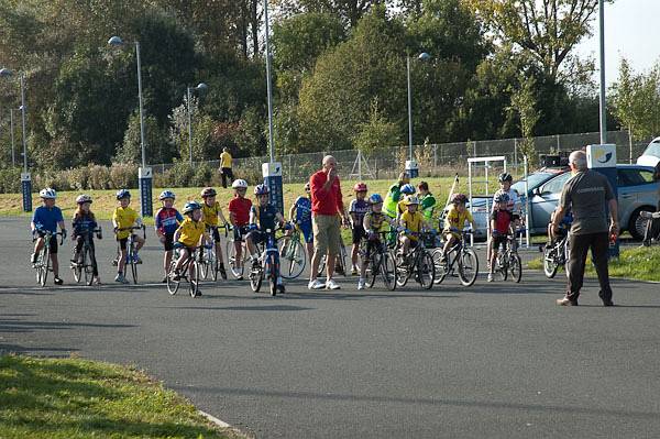 Youth racing at Sundorne, 19 September 2009