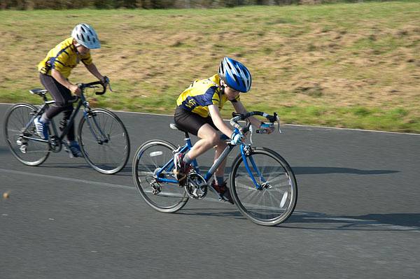 Youth racing at Sundorne, 19 September 2009