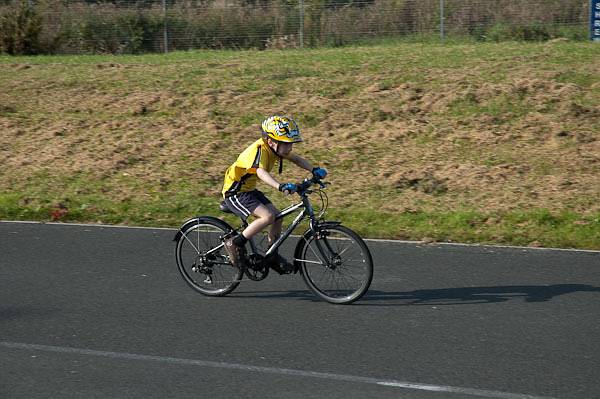 Youth racing at Sundorne, 19 September 2009